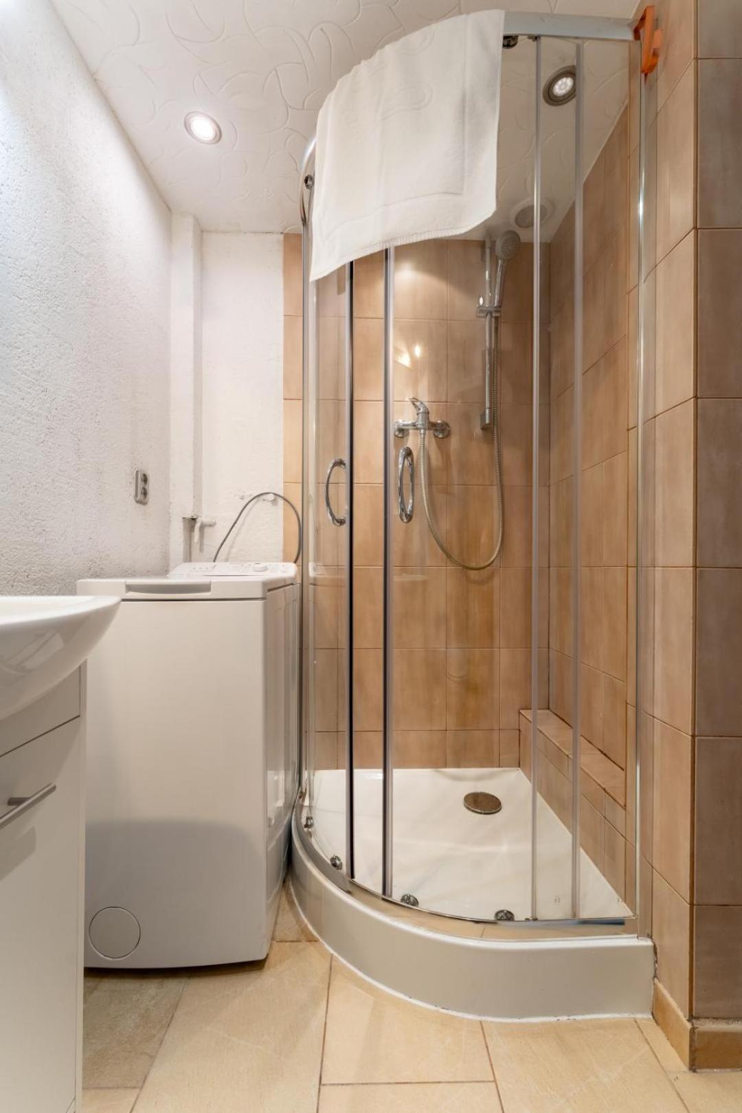 Apartament Gold - 2 Osobne Sypialnie Z Balkonem - Spaceapart Jelenia Góra Екстериор снимка